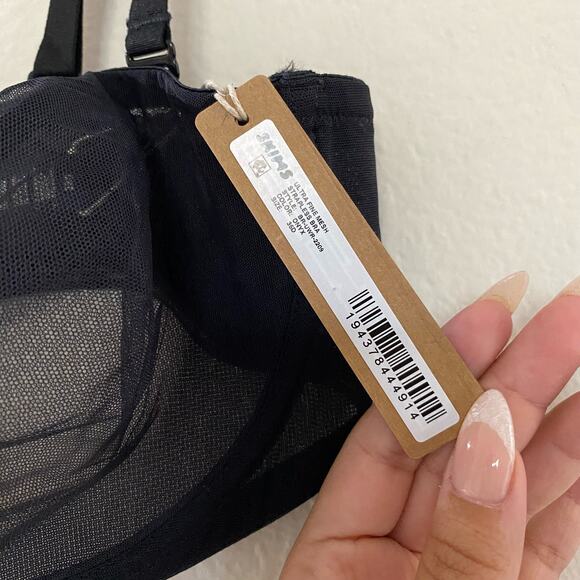 NEW Skims Ultra Fine Mesh Strapless Bra in Onyx 36D - Picture 4 of 4